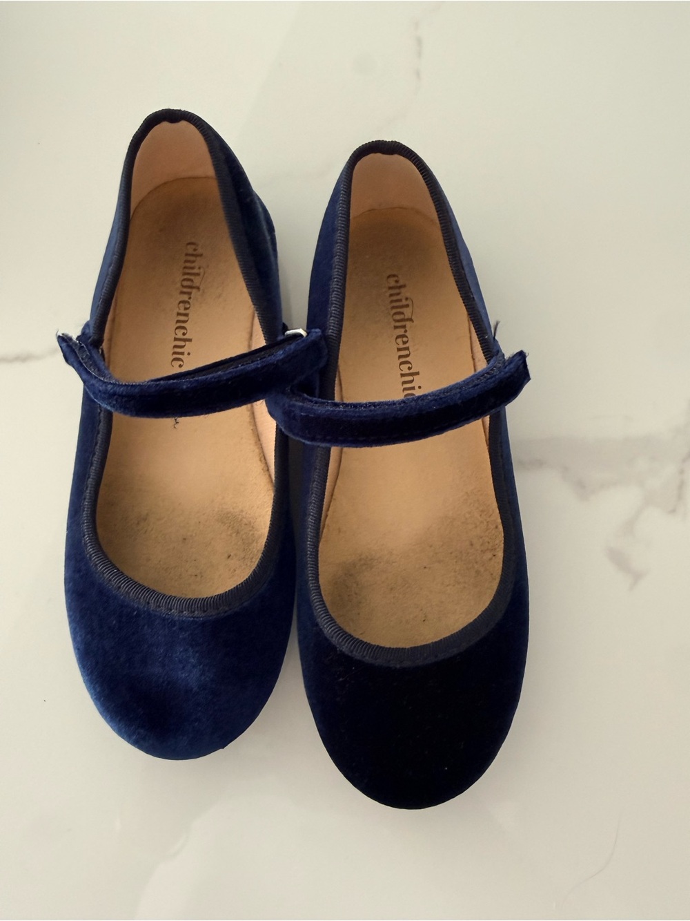 Girls Velvet Mary Jane Dress Shoes in Navy